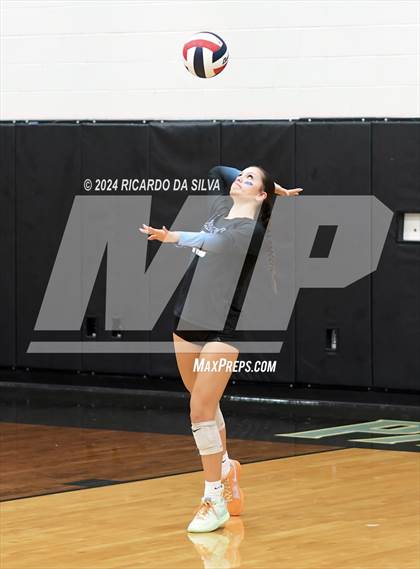 Thumbnail 3 in Paetow vs Katy photogallery.