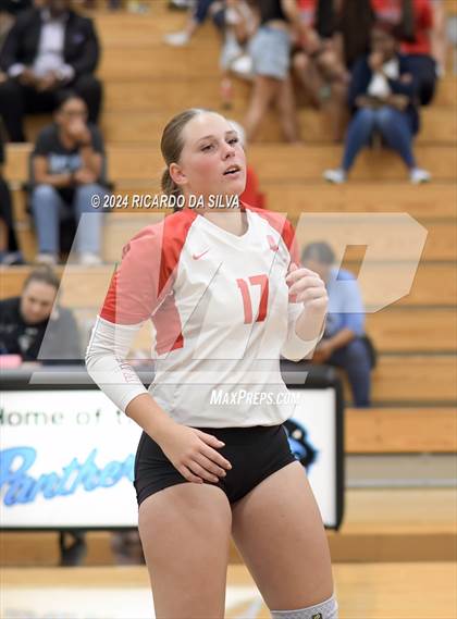 Thumbnail 2 in Paetow vs Katy photogallery.