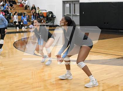 Thumbnail 3 in Paetow vs Katy photogallery.