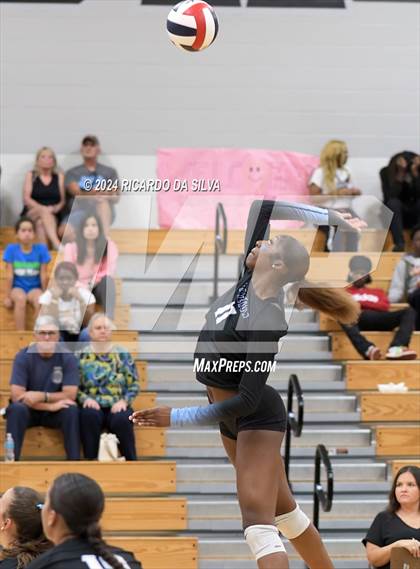 Thumbnail 2 in Paetow vs Katy photogallery.