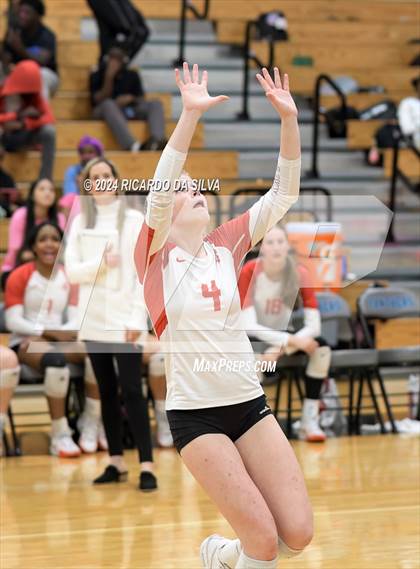 Thumbnail 1 in Paetow vs Katy photogallery.