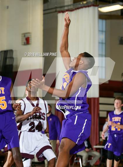 Thumbnail 2 in Troy vs Kingston photogallery.