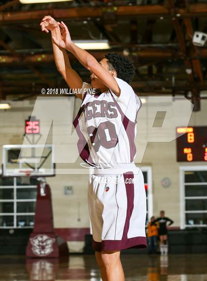 Thumbnail 3 in Troy vs Kingston photogallery.