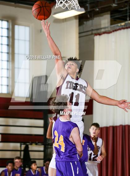 Thumbnail 3 in Troy vs Kingston photogallery.