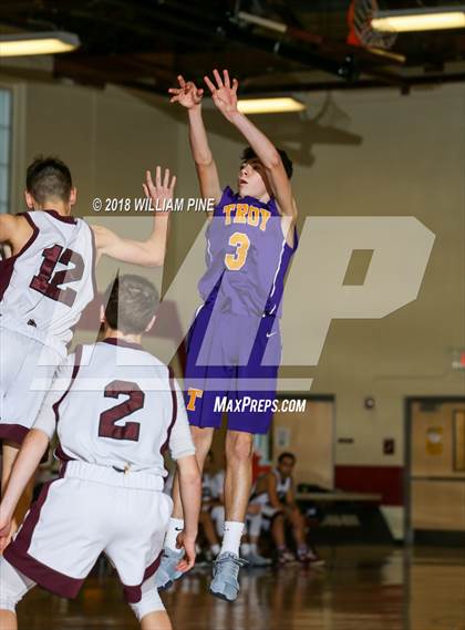 Thumbnail 2 in Troy vs Kingston photogallery.