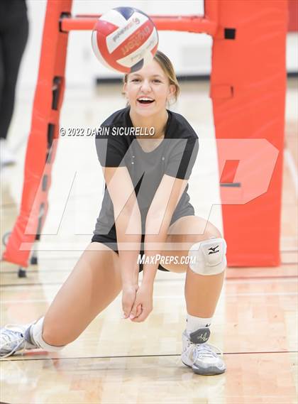 Thumbnail 1 in Palos Verdes @ Lakewood (CIF SS Division 1 Playoff) photogallery.