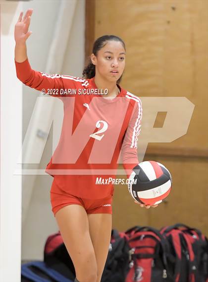 Thumbnail 1 in Palos Verdes @ Lakewood (CIF SS Division 1 Playoff) photogallery.