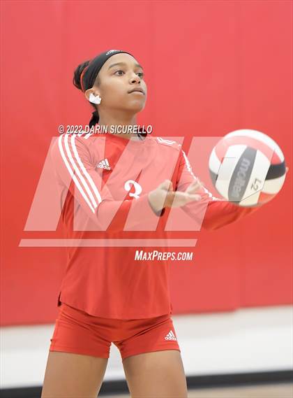 Thumbnail 1 in Palos Verdes @ Lakewood (CIF SS Division 1 Playoff) photogallery.