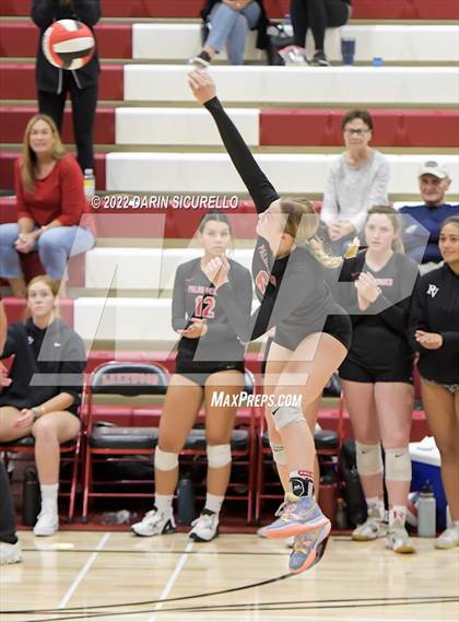 Thumbnail 1 in Palos Verdes @ Lakewood (CIF SS Division 1 Playoff) photogallery.