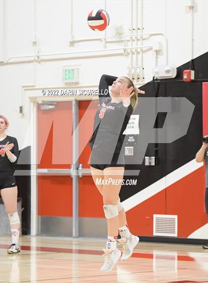 Thumbnail 1 in Palos Verdes @ Lakewood (CIF SS Division 1 Playoff) photogallery.