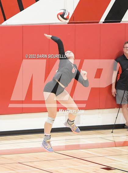 Thumbnail 1 in Palos Verdes @ Lakewood (CIF SS Division 1 Playoff) photogallery.