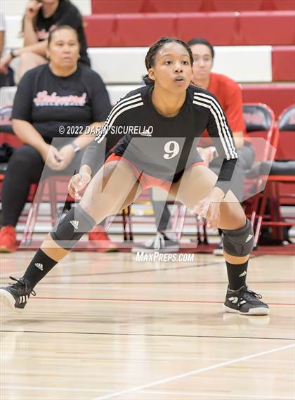 Thumbnail 2 in Palos Verdes @ Lakewood (CIF SS Division 1 Playoff) photogallery.