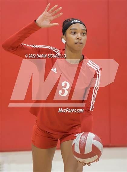 Thumbnail 2 in Palos Verdes @ Lakewood (CIF SS Division 1 Playoff) photogallery.