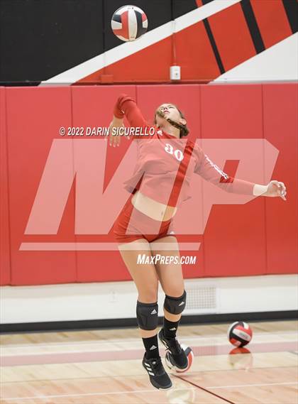 Thumbnail 2 in Palos Verdes @ Lakewood (CIF SS Division 1 Playoff) photogallery.