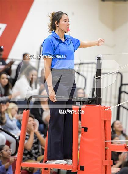Thumbnail 1 in Palos Verdes @ Lakewood (CIF SS Division 1 Playoff) photogallery.