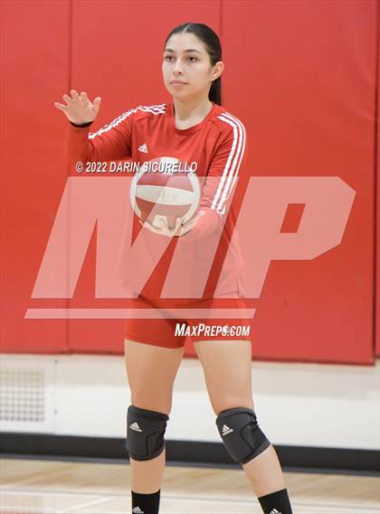 Thumbnail 1 in Palos Verdes @ Lakewood (CIF SS Division 1 Playoff) photogallery.