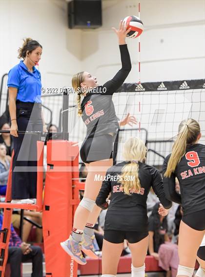 Thumbnail 2 in Palos Verdes @ Lakewood (CIF SS Division 1 Playoff) photogallery.