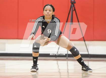 Thumbnail 1 in Palos Verdes @ Lakewood (CIF SS Division 1 Playoff) photogallery.