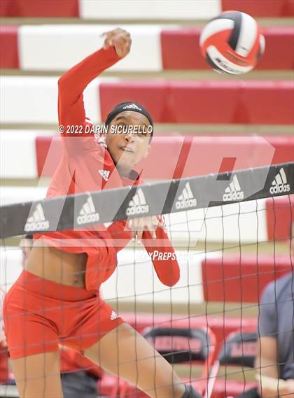 Thumbnail 3 in Palos Verdes @ Lakewood (CIF SS Division 1 Playoff) photogallery.