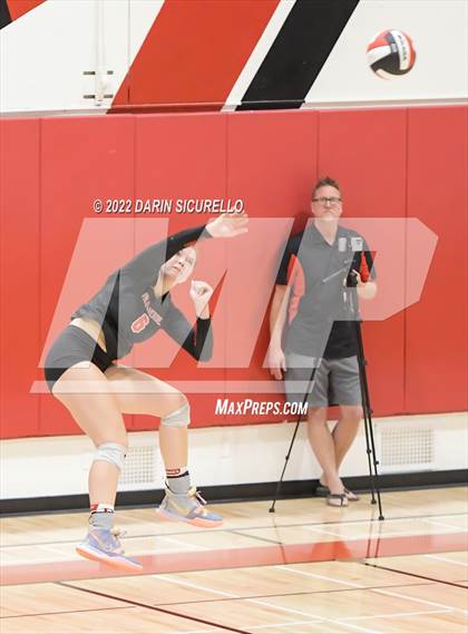 Thumbnail 2 in Palos Verdes @ Lakewood (CIF SS Division 1 Playoff) photogallery.