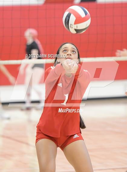 Thumbnail 1 in Palos Verdes @ Lakewood (CIF SS Division 1 Playoff) photogallery.