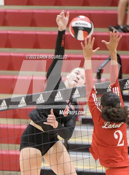 Thumbnail 3 in Palos Verdes @ Lakewood (CIF SS Division 1 Playoff) photogallery.