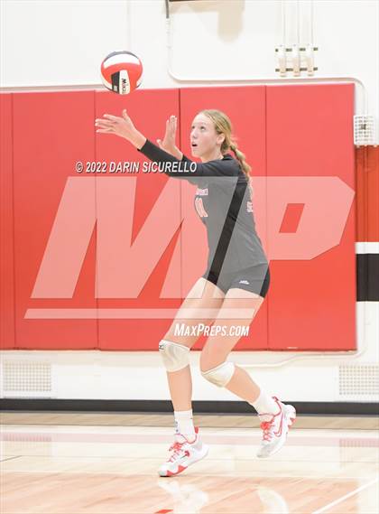Thumbnail 3 in Palos Verdes @ Lakewood (CIF SS Division 1 Playoff) photogallery.