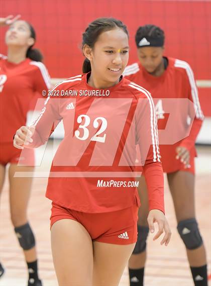 Thumbnail 2 in Palos Verdes @ Lakewood (CIF SS Division 1 Playoff) photogallery.