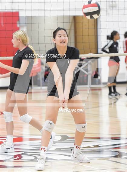 Thumbnail 1 in Palos Verdes @ Lakewood (CIF SS Division 1 Playoff) photogallery.