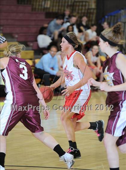 Thumbnail 2 in Minnesota vs Wisconsin (Border Battle All-Star Game) photogallery.