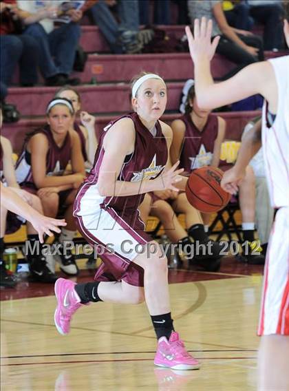 Thumbnail 1 in Minnesota vs Wisconsin (Border Battle All-Star Game) photogallery.