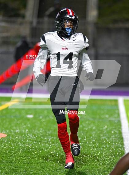 Thumbnail 3 in Twin Valley @ Aliquippa (PIAA 4A Semifinal) photogallery.