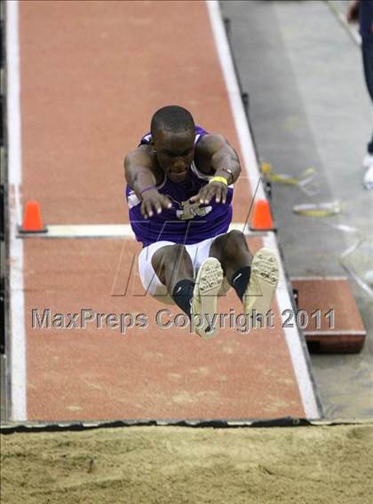 Thumbnail 2 in Run For The Dream California Indoor Invitational (Boys Field Events) photogallery.