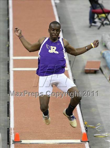 Thumbnail 3 in Run For The Dream California Indoor Invitational (Boys Field Events) photogallery.