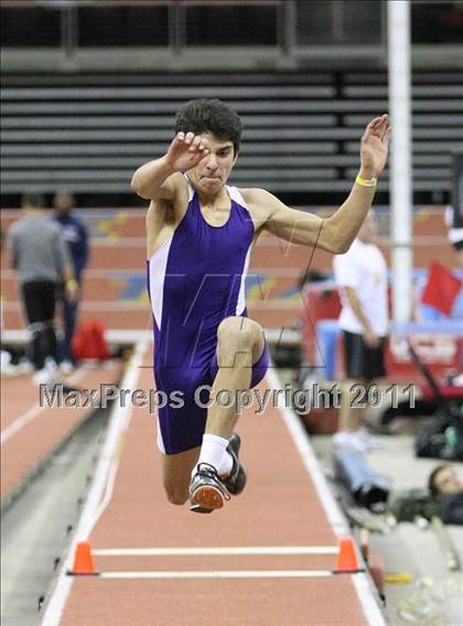 Thumbnail 2 in Run For The Dream California Indoor Invitational (Boys Field Events) photogallery.