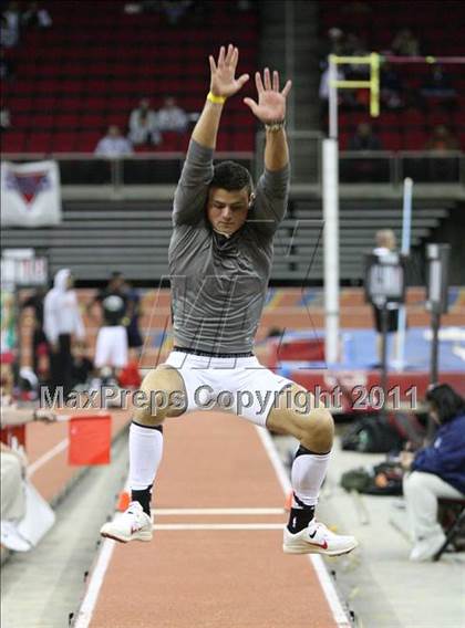 Thumbnail 2 in Run For The Dream California Indoor Invitational (Boys Field Events) photogallery.