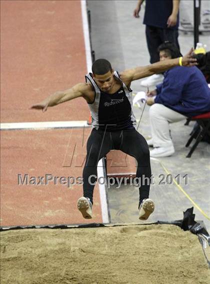 Thumbnail 2 in Run For The Dream California Indoor Invitational (Boys Field Events) photogallery.