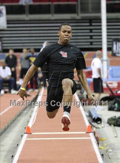 Thumbnail 2 in Run For The Dream California Indoor Invitational (Boys Field Events) photogallery.