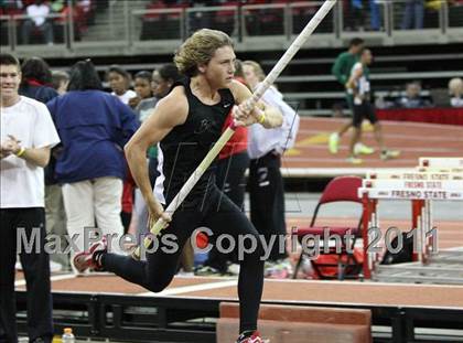 Thumbnail 1 in Run For The Dream California Indoor Invitational (Boys Field Events) photogallery.