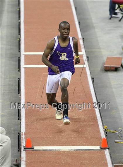 Thumbnail 2 in Run For The Dream California Indoor Invitational (Boys Field Events) photogallery.