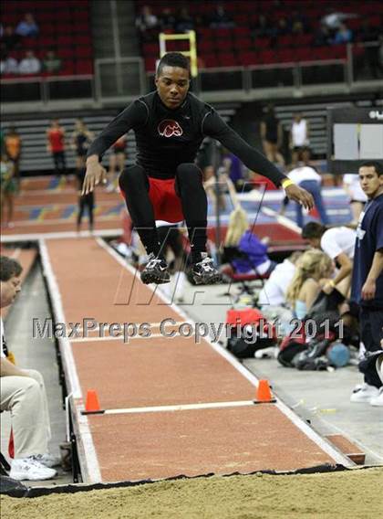 Thumbnail 1 in Run For The Dream California Indoor Invitational (Boys Field Events) photogallery.