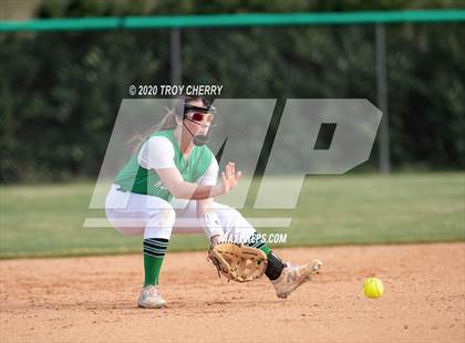 Thumbnail 2 in Central @ Weddington photogallery.