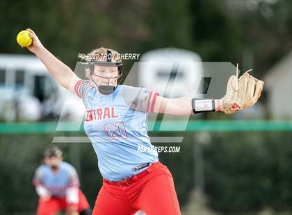 Thumbnail 1 in Central @ Weddington photogallery.