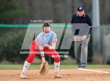 Thumbnail 3 in Central @ Weddington photogallery.