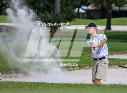 Thumbnail 3 in Weeki Wachee vs Central photogallery.