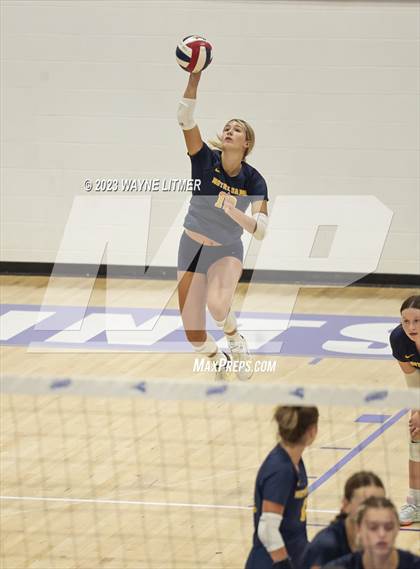 Thumbnail 2 in Notre Dame Academy vs Campbell Co. photogallery.