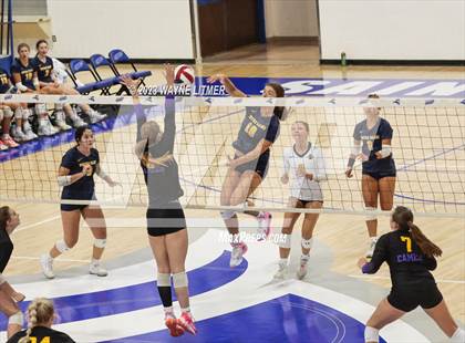 Thumbnail 1 in Notre Dame Academy vs Campbell Co. photogallery.