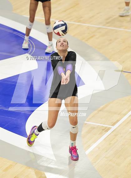 Thumbnail 1 in Notre Dame Academy vs Campbell Co. photogallery.