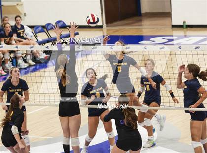 Thumbnail 2 in Notre Dame Academy vs Campbell Co. photogallery.