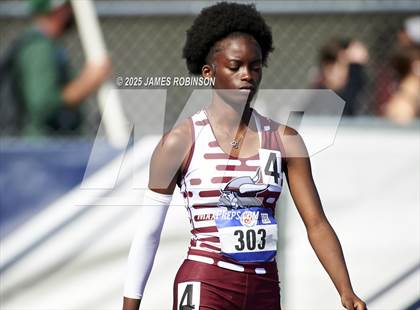 Thumbnail 1 in Bob Hayes Invitational (4x100m) photogallery.